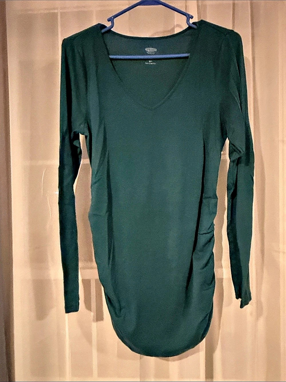 Old Navy Maternity V-Neck Long-Sleeve T-Shirt Green